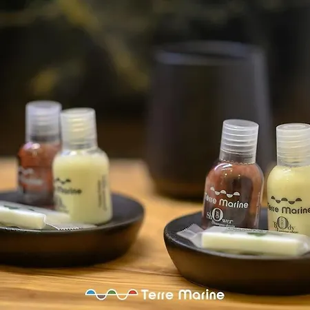 Under Bridge, Terremarine Apartment